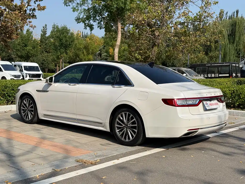 Lincoln Continental — миниатюра 20