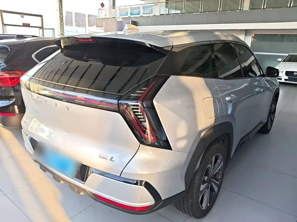 Geely Boyue L — миниатюра 7