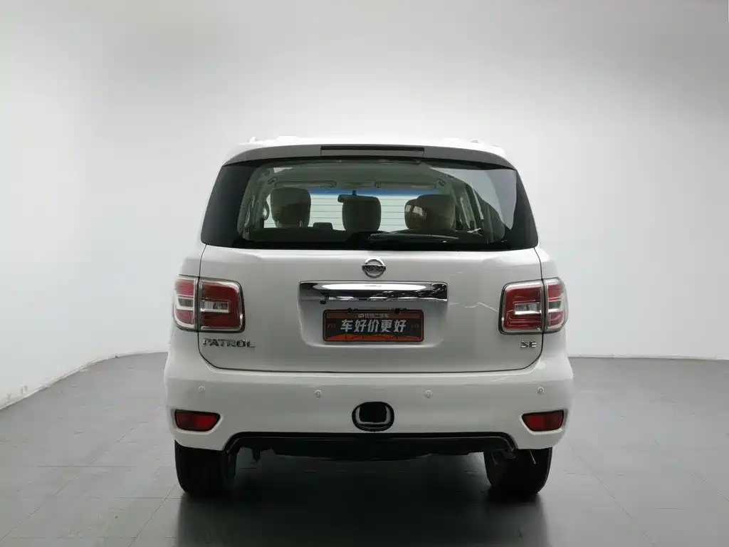 Nissan Patrol — миниатюра 4