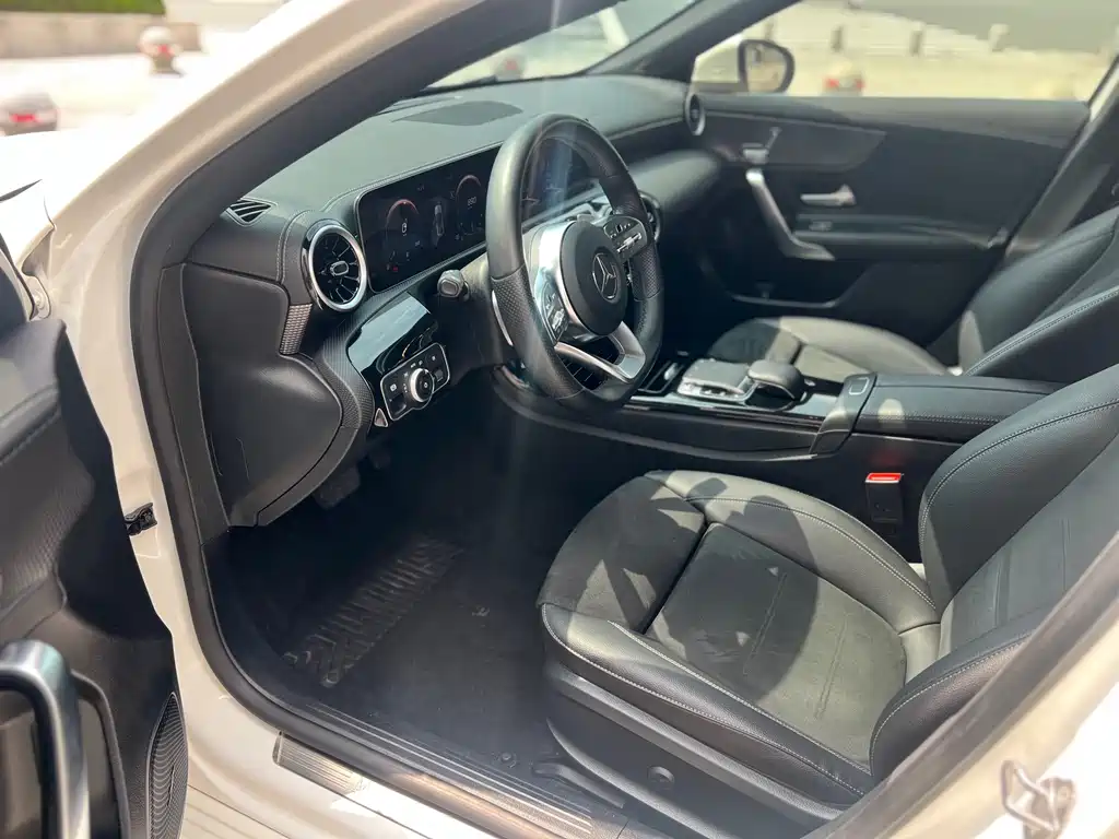 MERCEDES-BENZ A CLASS