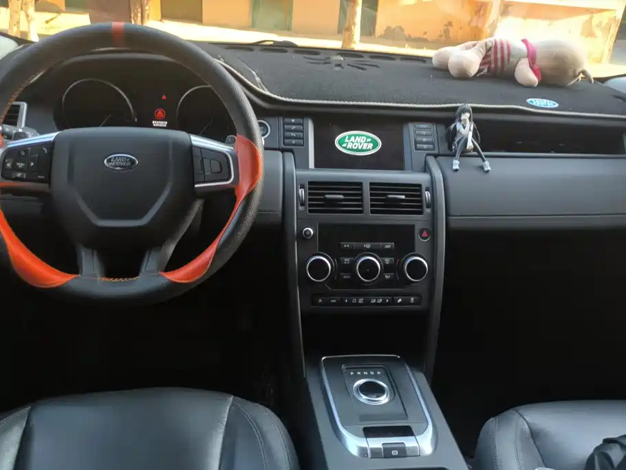 Land Rover Discovery Sport — миниатюра 12