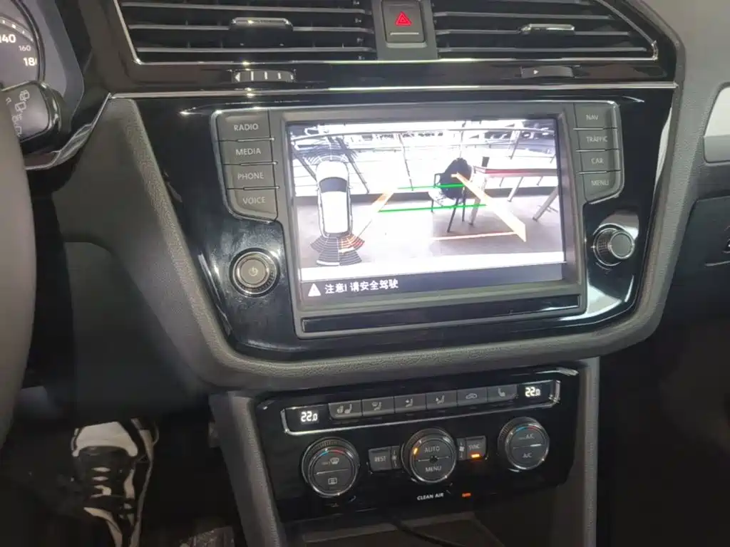 Volkswagen Tiguan L — миниатюра 13