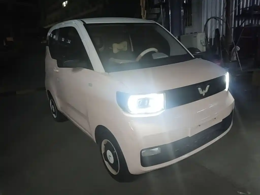 Wuling MINIEV — миниатюра 4