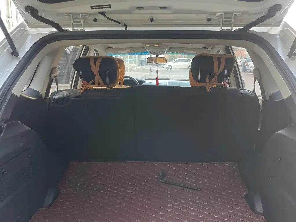 Roewe W5 — миниатюра 9