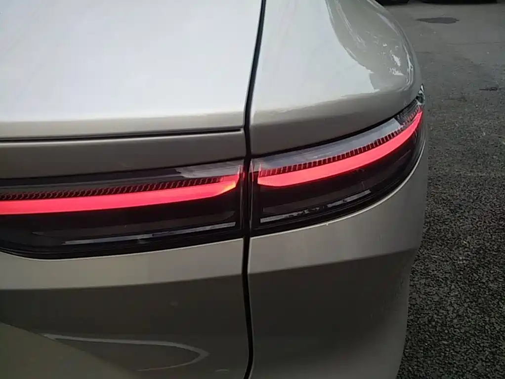 NIO EC7 — миниатюра 8