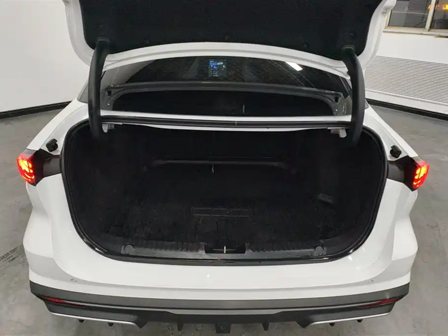 GEELY GALAXY GALAXY L6