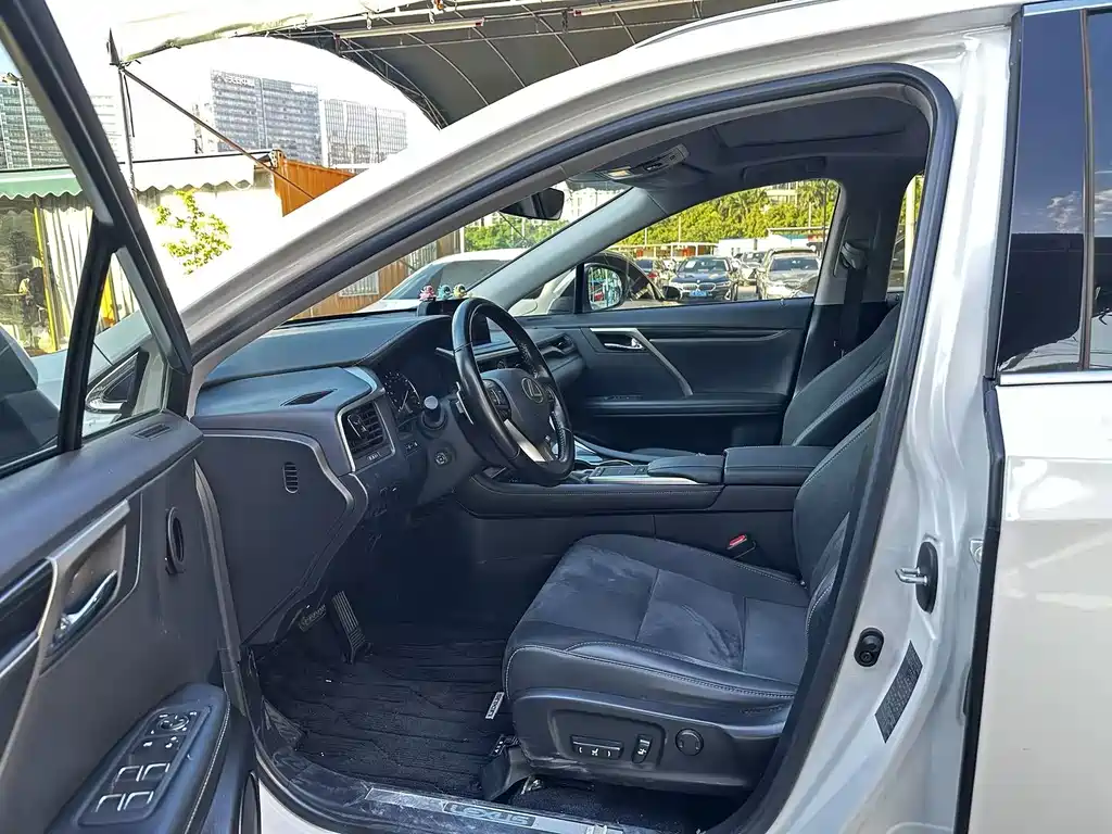 Lexus RX — миниатюра 4