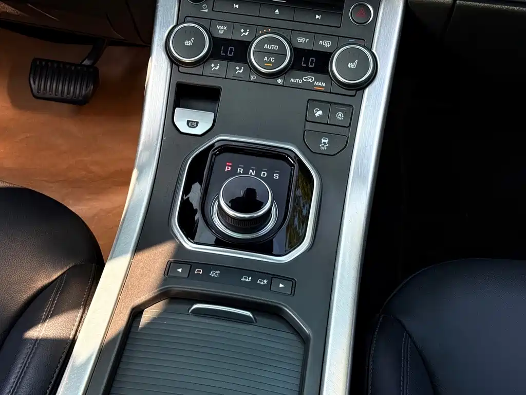 Land Rover Evoque — миниатюра 9