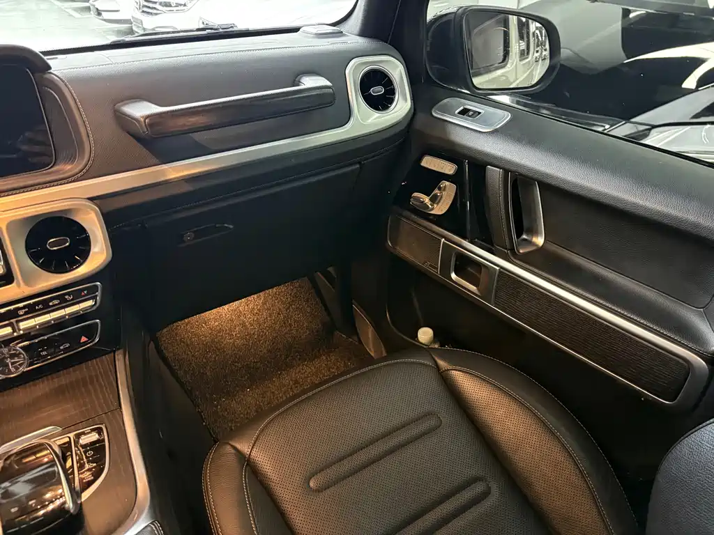 Mercedes-Benz G-Class — миниатюра 10