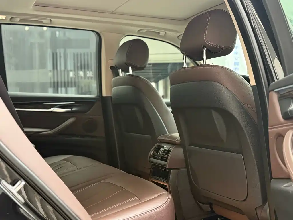 BMW X5 (Import) — миниатюра 6