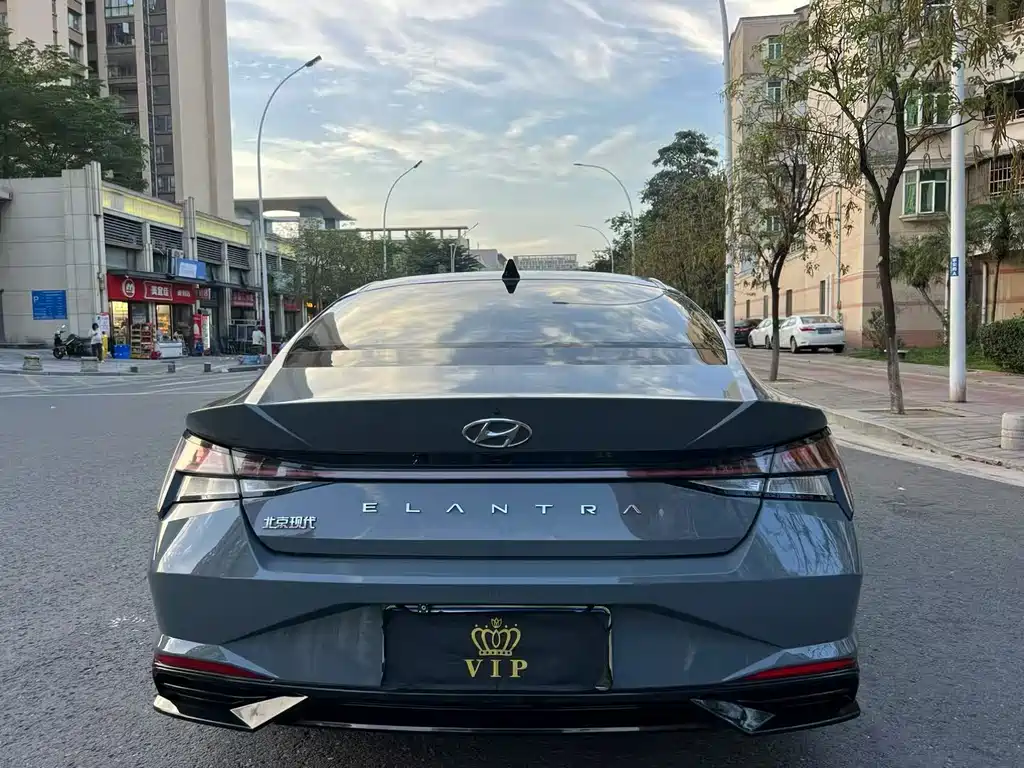 Hyundai Elantra — миниатюра 5