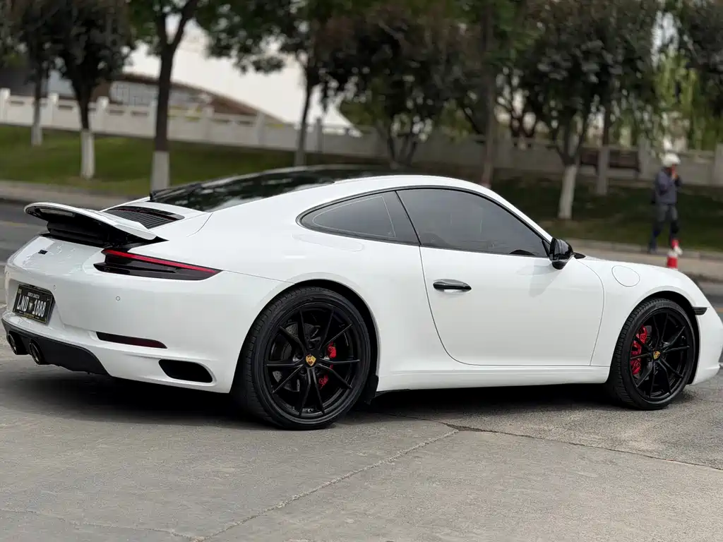 Porsche 911 2016 Carrera 3.0T