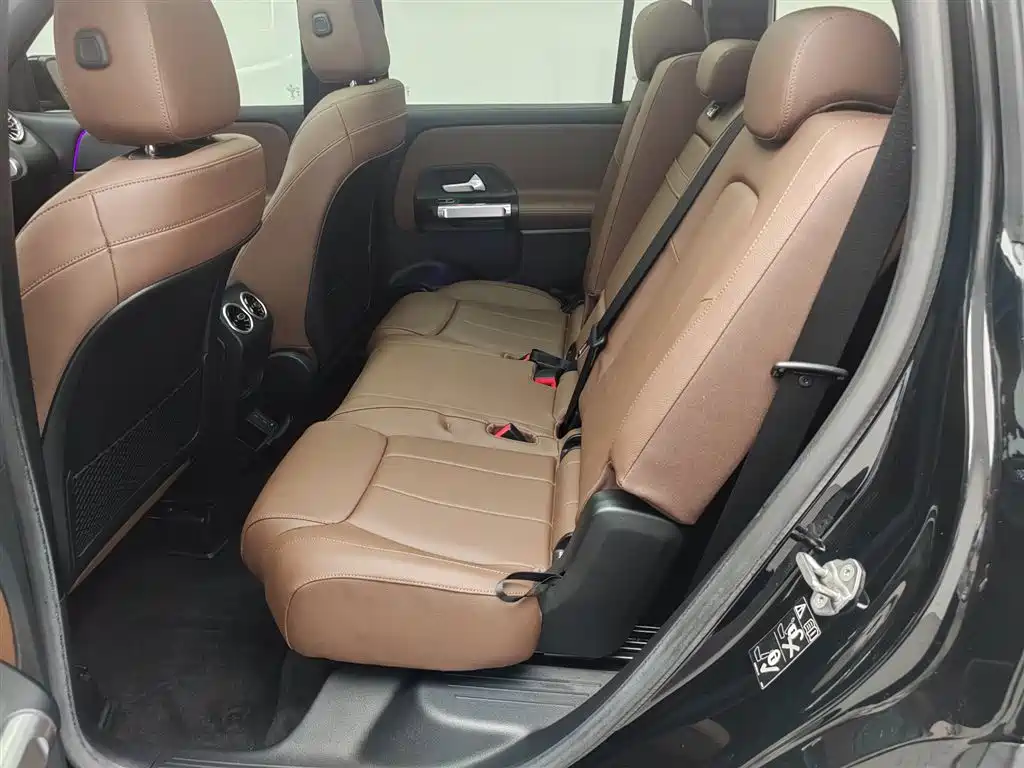 Mercedes-Benz GLB — миниатюра 2