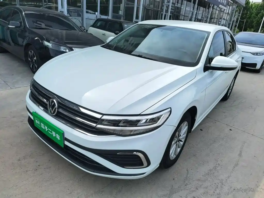 Volkswagen Bora 2023 200TSI DSG