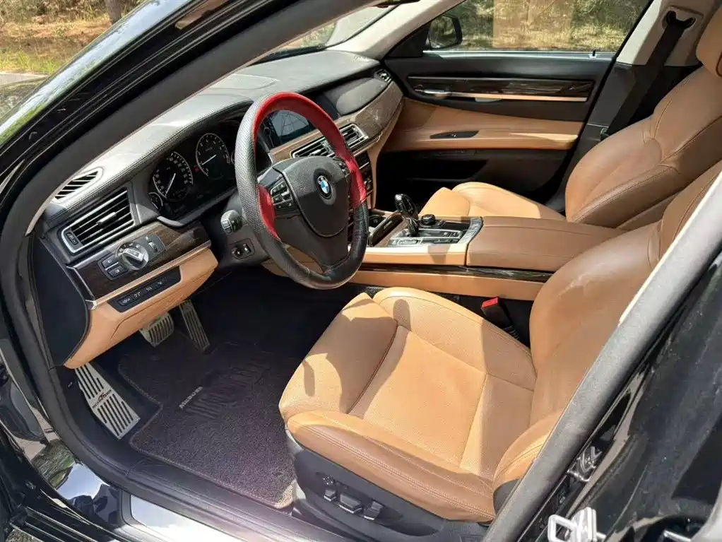 BMW 7 Series 7 2011 740Li