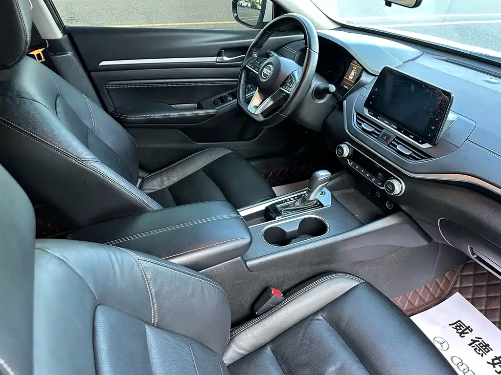 Nissan Teana — миниатюра 10