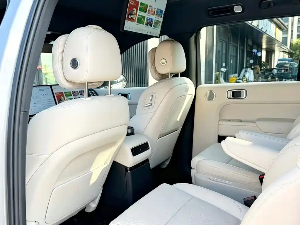 Li Auto Li L9 — миниатюра 3