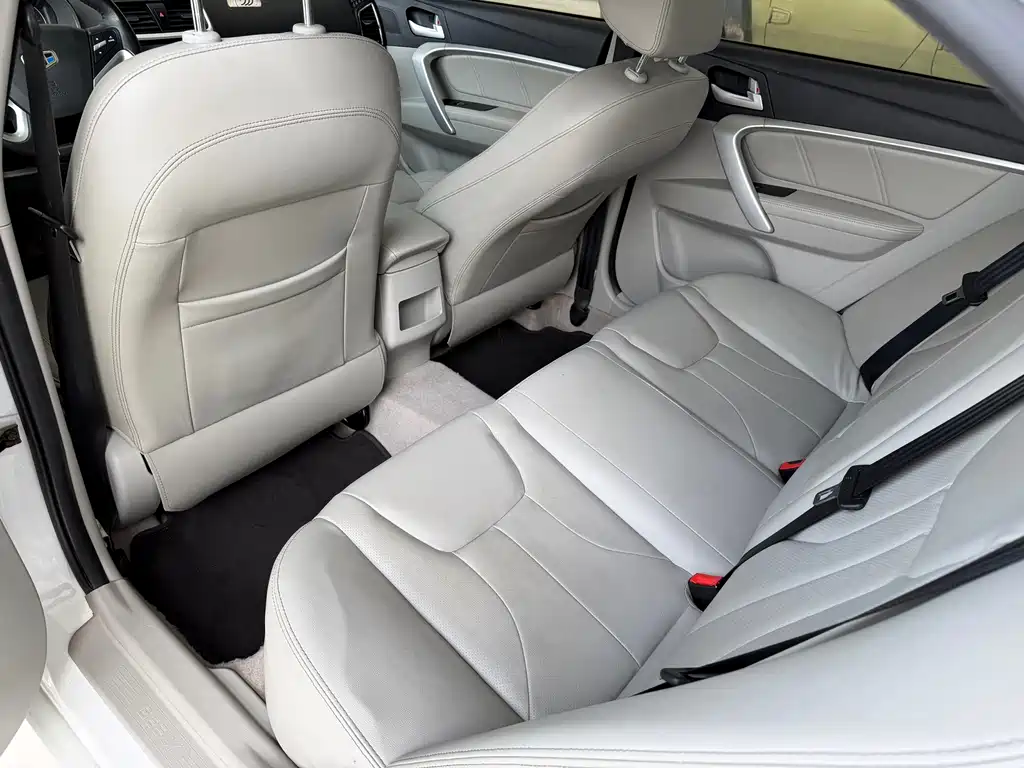 GEELY AUTOMOBILE EMGRAND