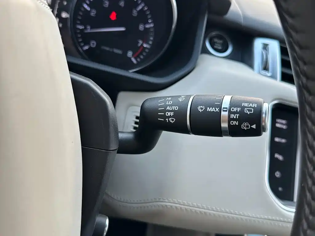 Land Rover Sport — миниатюра 25