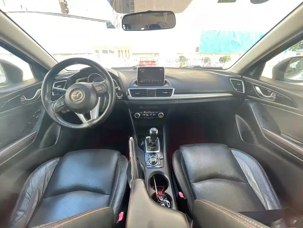 Mazda 3 Axela — миниатюра 8