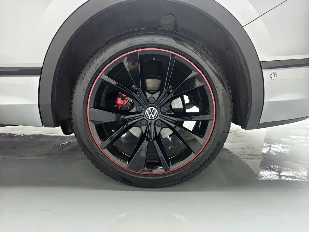 Volkswagen Tiguan X — миниатюра 6