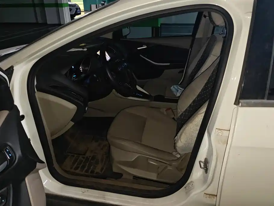 Ford Focus — миниатюра 9