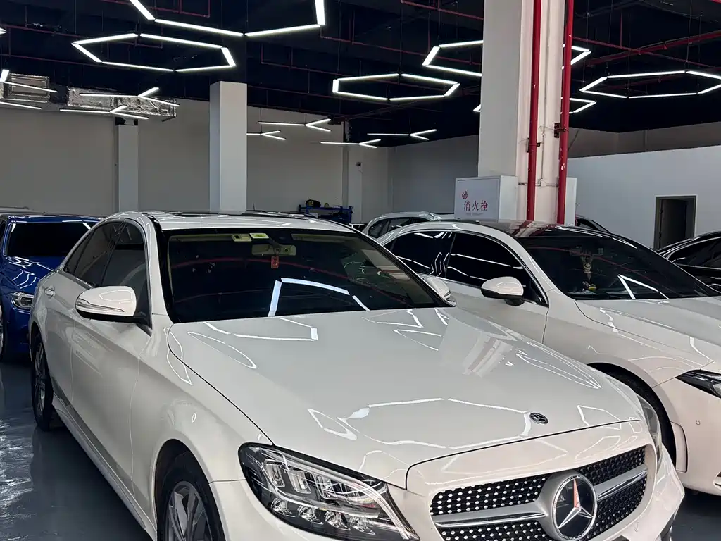 Mercedes-Benz C-Class 2020