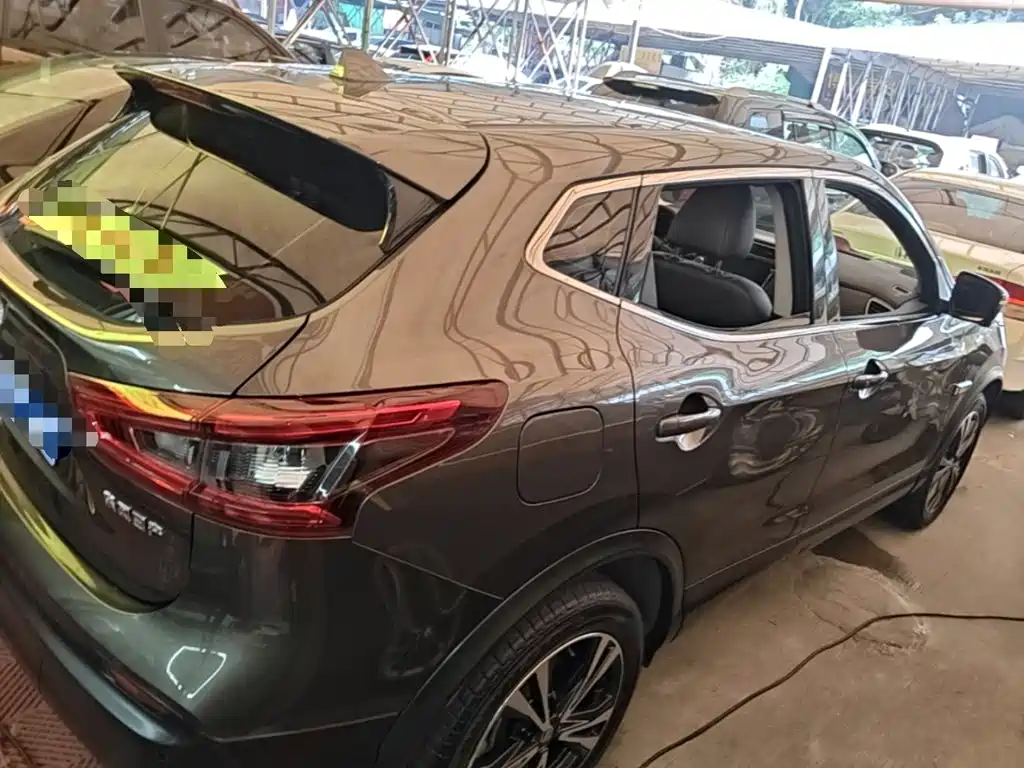 Nissan Qashqai — миниатюра 7