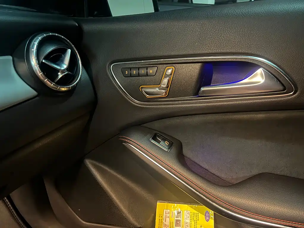 Mercedes-Benz CLA (Import) — миниатюра 8
