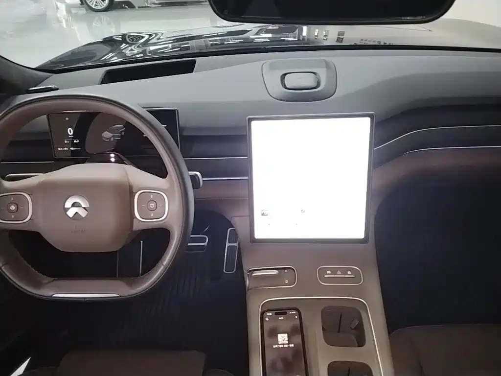 NIO ES8 — миниатюра 10