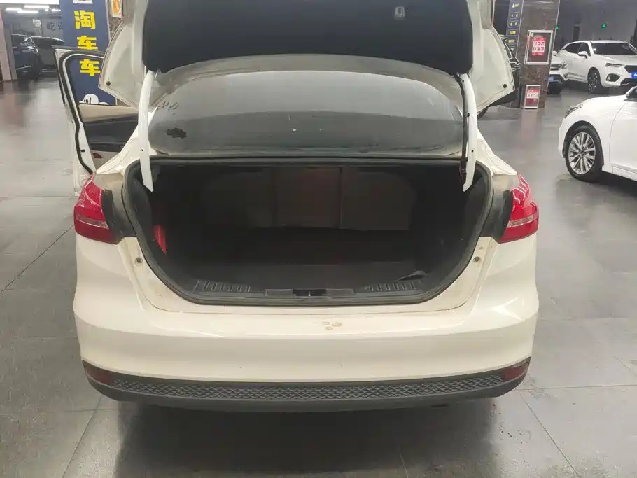 Ford Focus — миниатюра 4