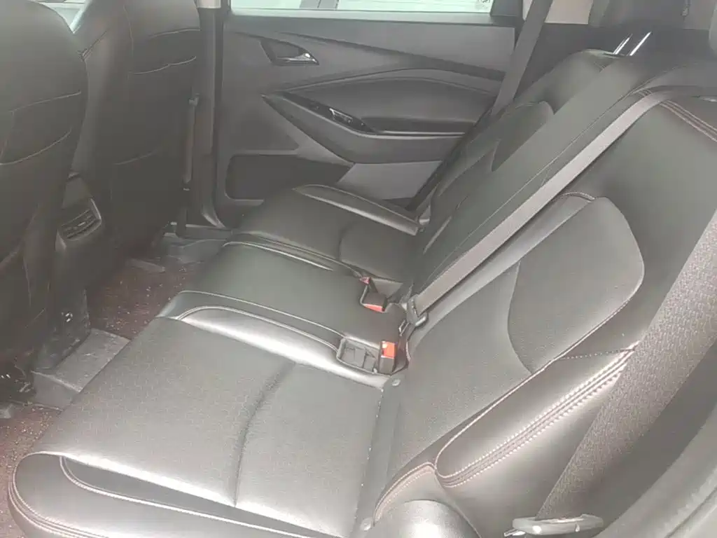 Chevrolet Volando — миниатюра 17