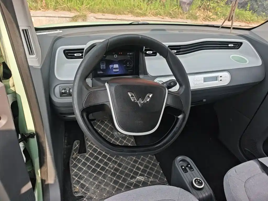 Wuling MINIEV — миниатюра 11