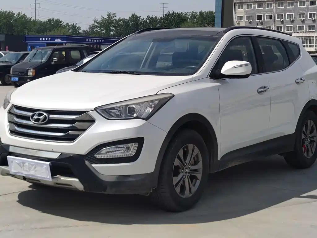 Hyundai Santa Fe 2013