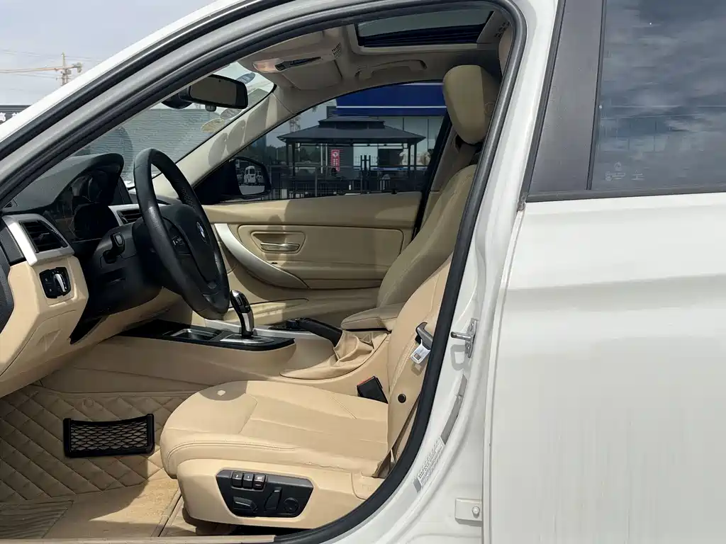 BMW 3 Series — миниатюра 6