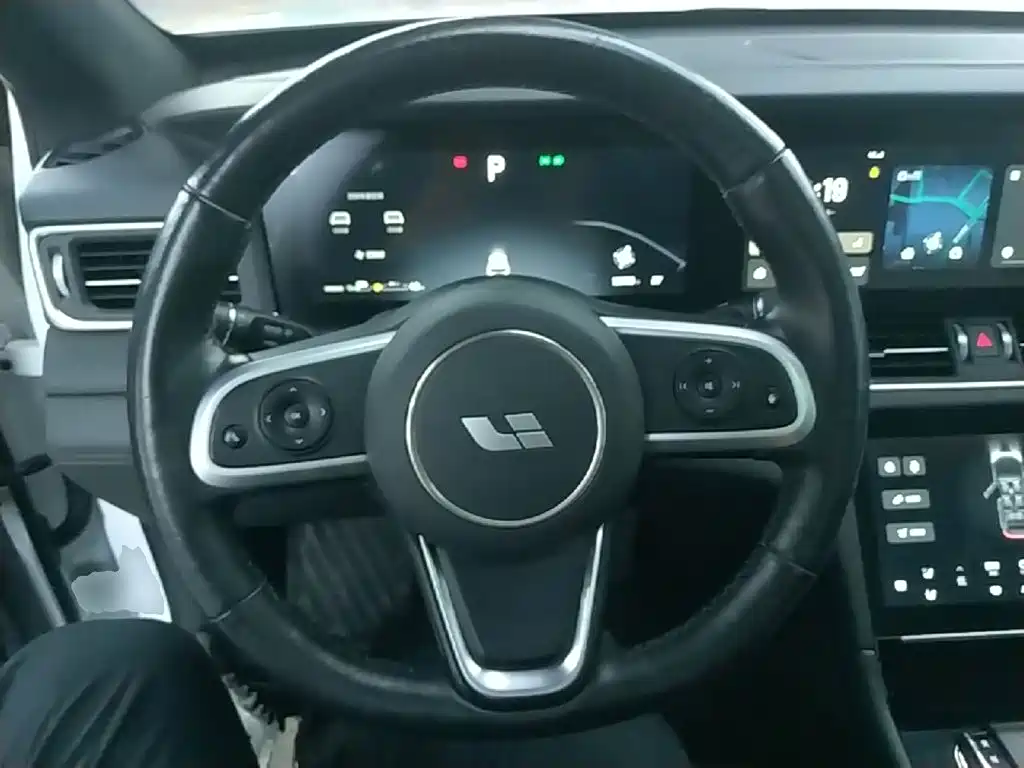 Li Auto Li ONE — миниатюра 11