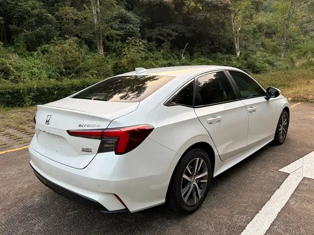 Honda Integra — миниатюра 9