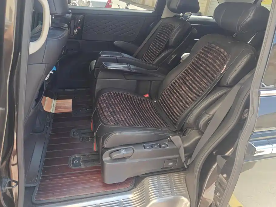 Honda Elysion — миниатюра 11