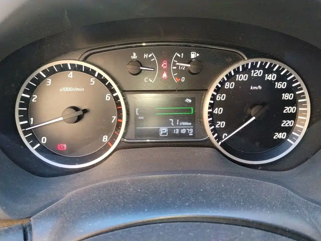 Nissan Sylphy — миниатюра 7