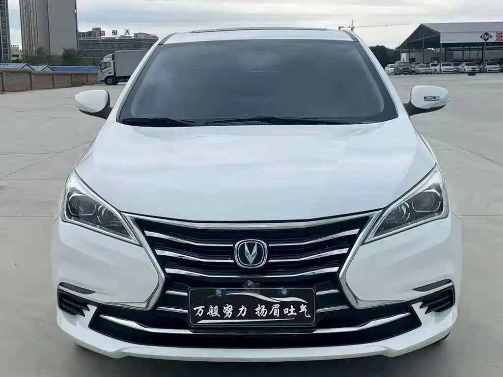 Changan Eado DT — миниатюра 2