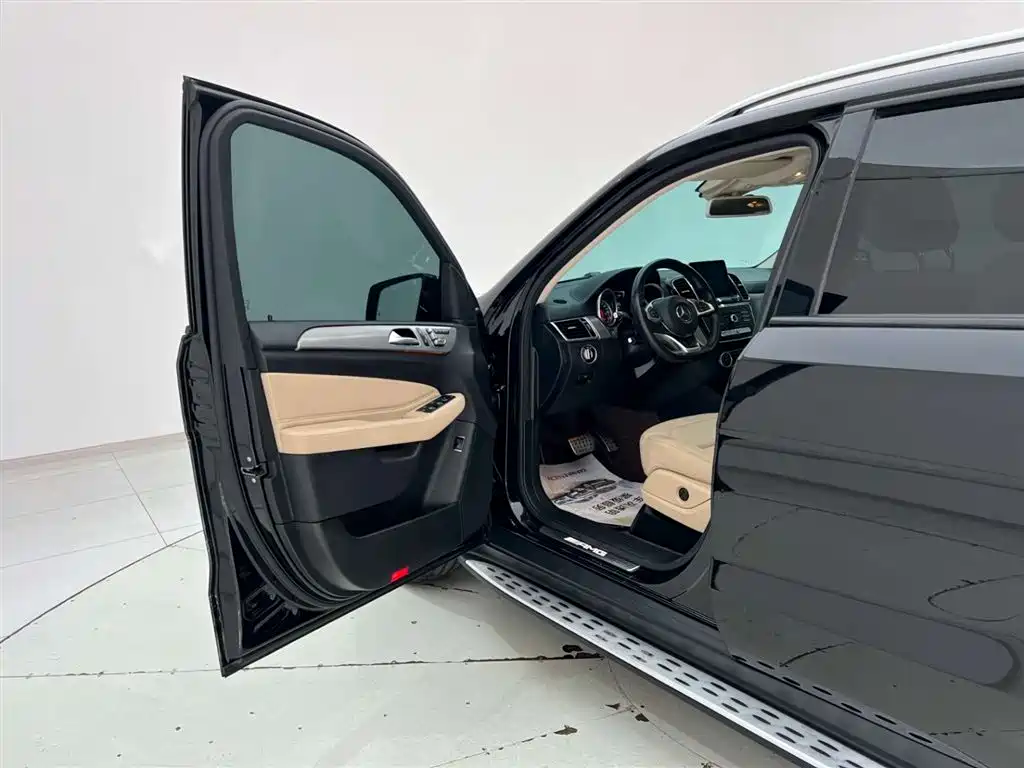 MERCEDES-BENZ GLE AMG