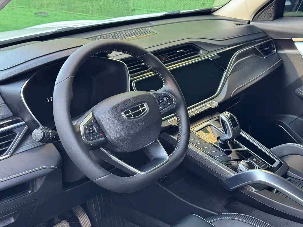 Geely Boyue — миниатюра 8