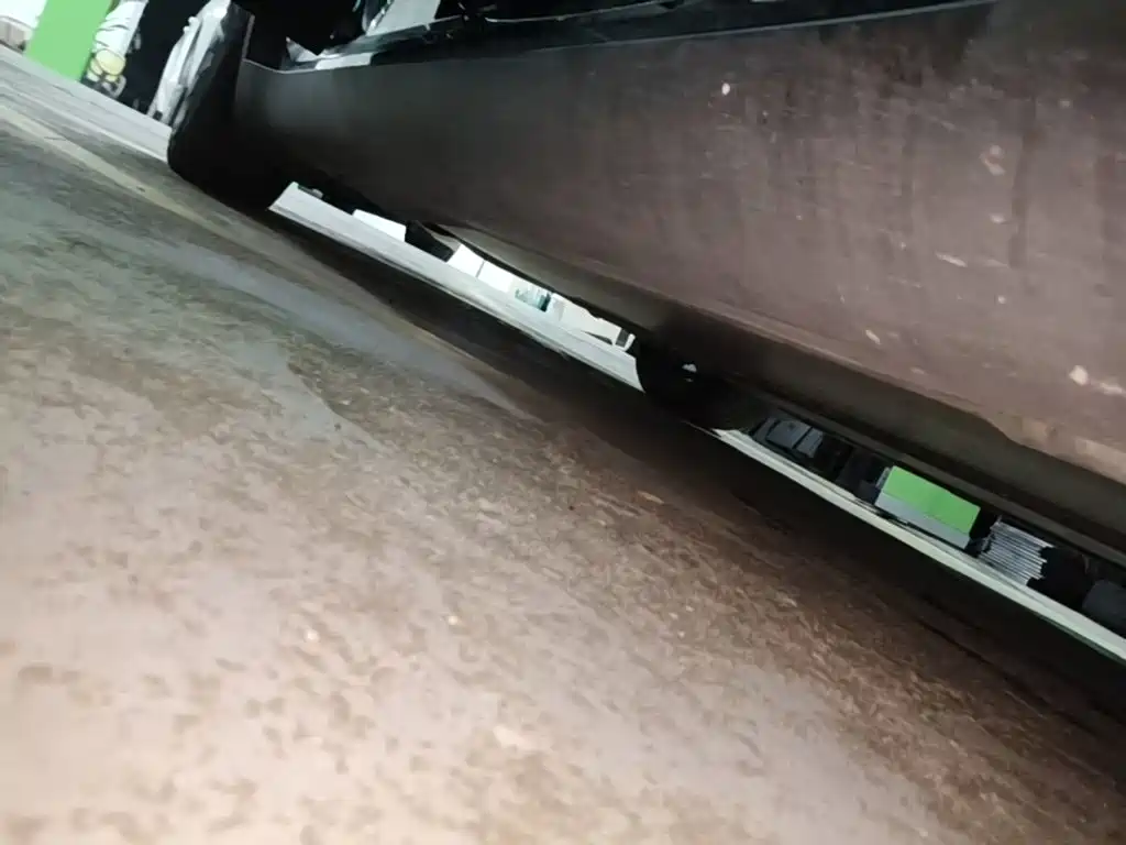 Tesla Model Y — миниатюра 21