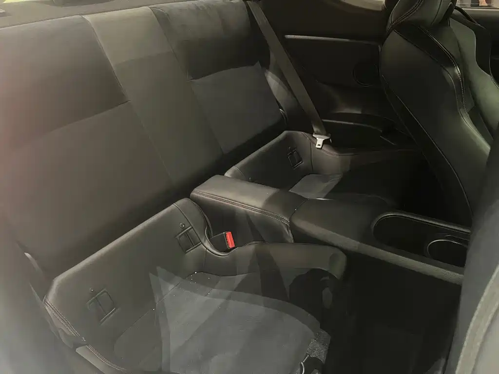 Subaru BRZ — миниатюра 6
