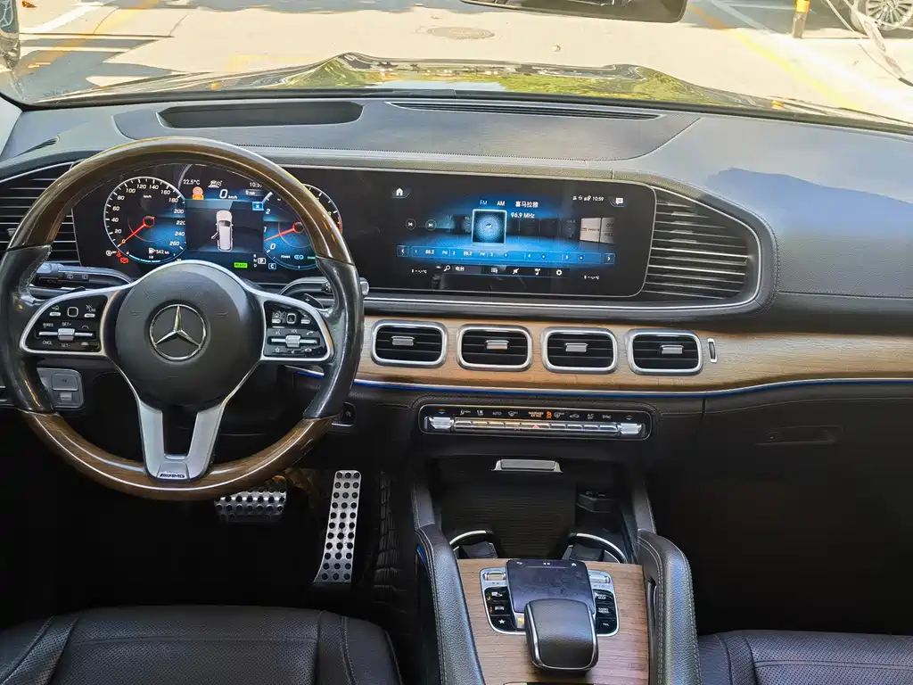 Mercedes-Benz GLS — миниатюра 7