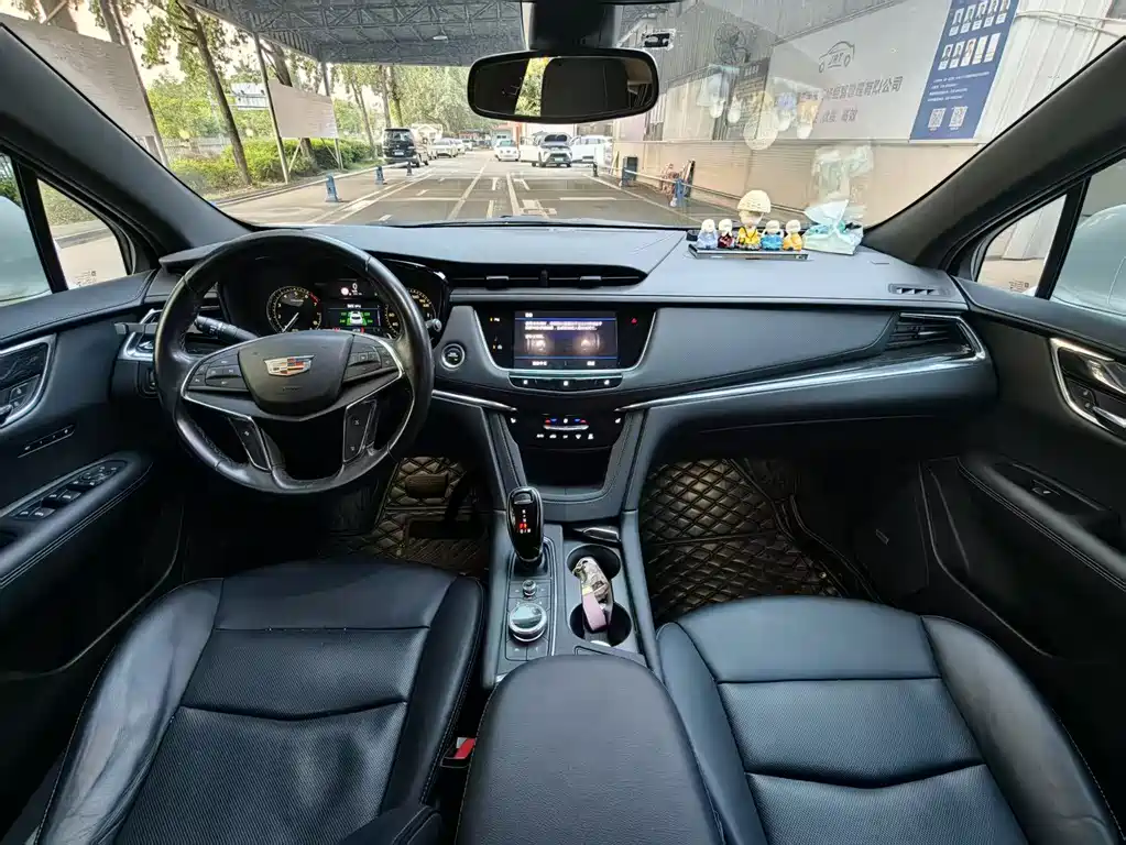 Cadillac XT5 — миниатюра 8