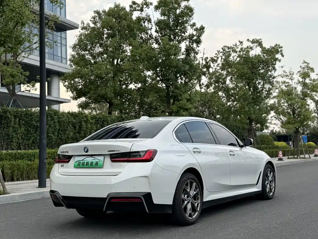 BMW i3 — миниатюра 5