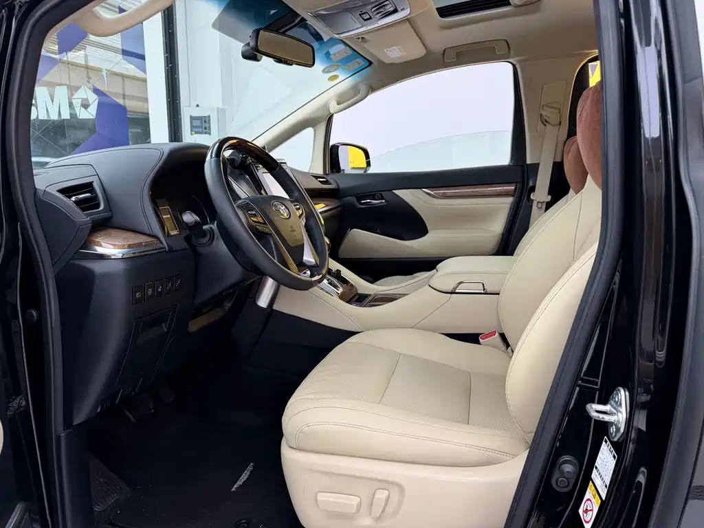 Toyota Alphard 2015 3.5L Luxury
