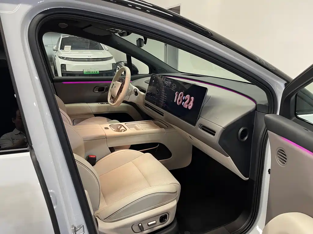 Li Auto Li i6 — миниатюра 28