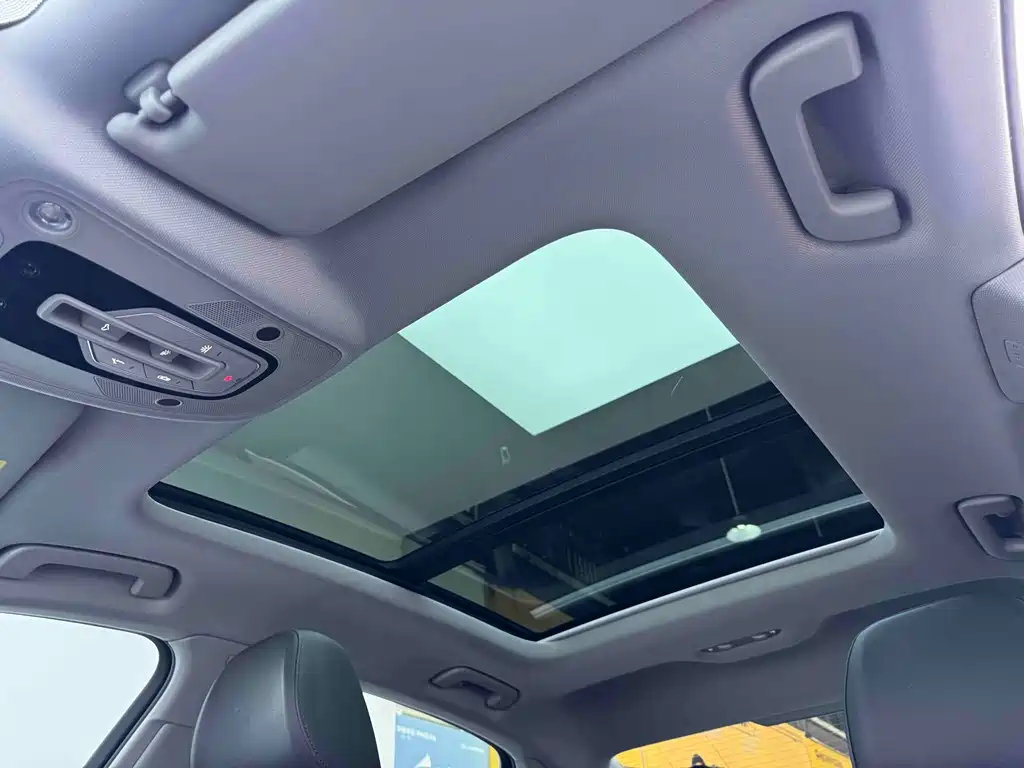 Audi A4L — миниатюра 16